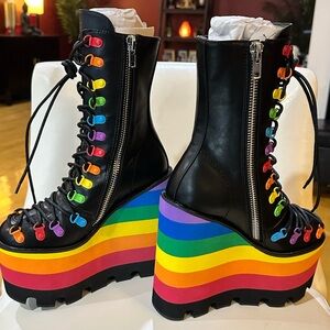 NWT - Club Exx Colorful Platform Lace-Up Boots
